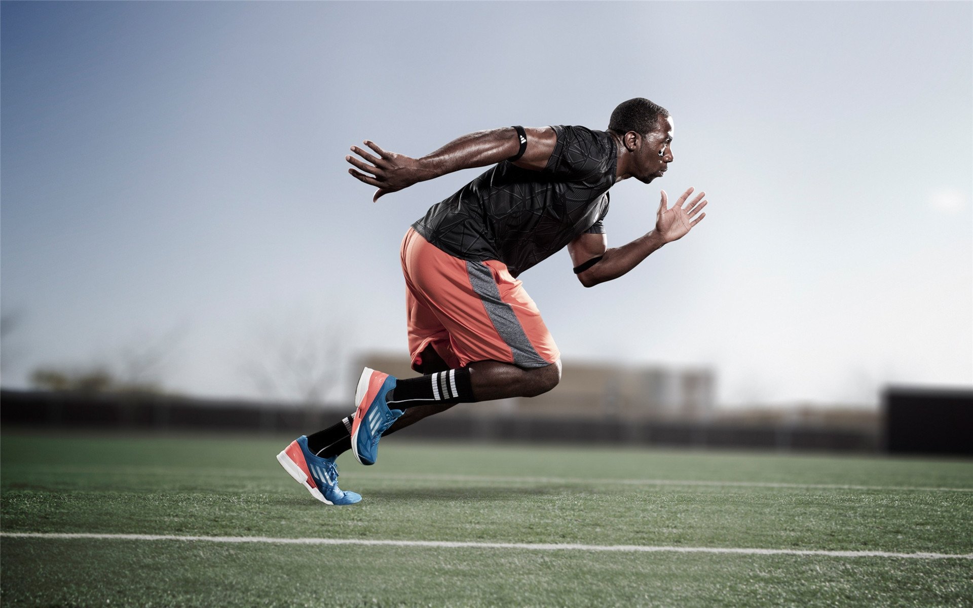 国足主帅强调执行力比天赋更重要，态度决定一切国足主教练